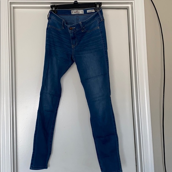 Hollister Jeans - Picture 1 of 2